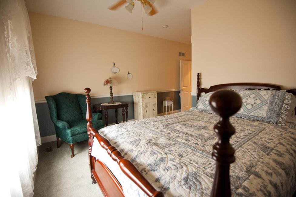Victorian Veranda Country Inn Lawrence Quarto foto