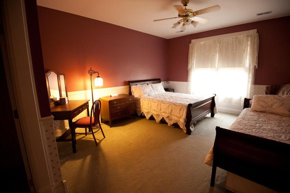 Victorian Veranda Country Inn Lawrence Quarto foto